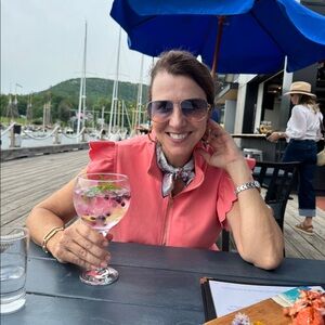 Meet your Posher, Gina